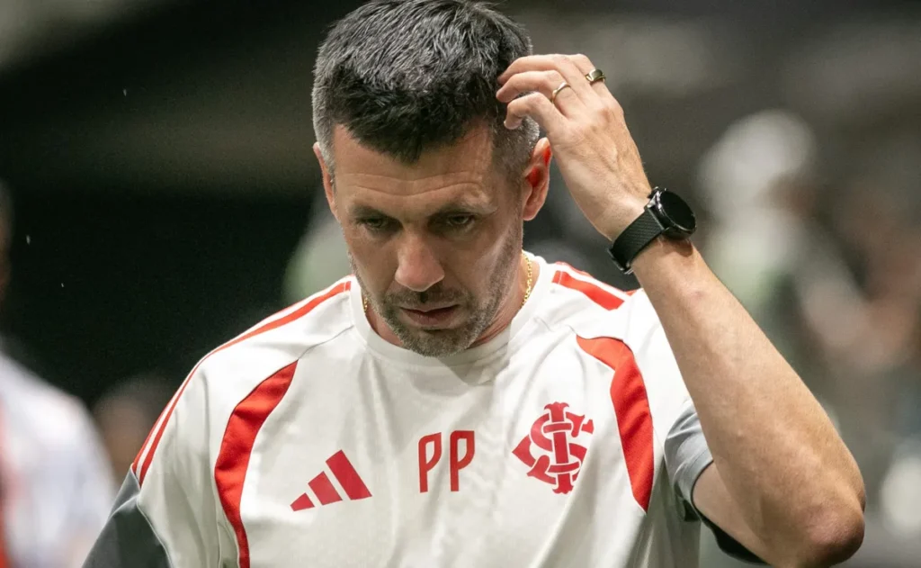 denilson-aponta-internacional-como-candidato-ao-rebaixamento-e-situacao-preocupa-no-brasileirao