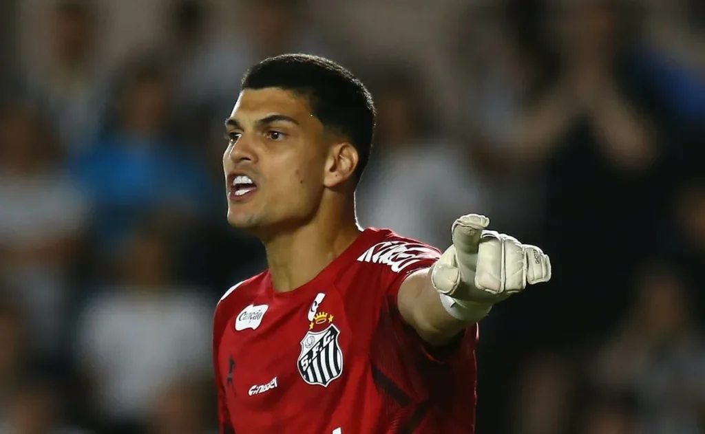 gabriel-brazao-ganha-forca-para-ser-vendido-pelo-santos-para-europa,-revela-vagner-frederico