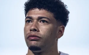 filipe-machado-cita-rival-apos-goias-2-x-2-cruzeiro-e-relembra-passagem-pela-raposa:-“me-ajudou”