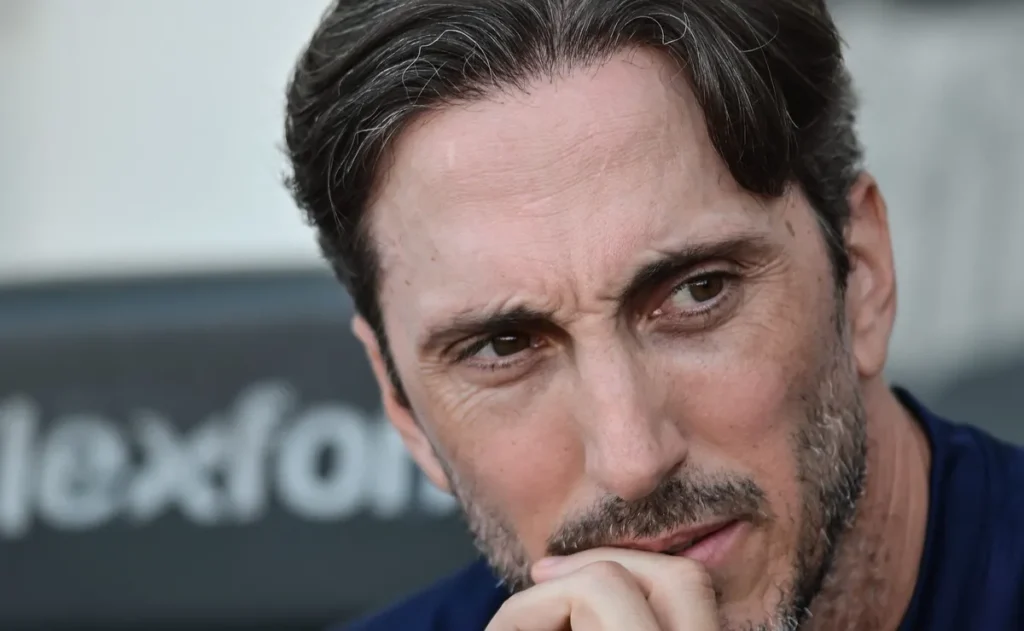 zubeldia-revolta-a-torcida-do-fluminense-apos-empate-contra-o-operario-na-copa-do-brasil