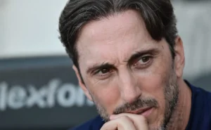 zubeldia-revolta-a-torcida-do-fluminense-apos-empate-contra-o-operario-na-copa-do-brasil