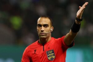 davi-de-oliveira-lacerda,-do-es,-apitara-corinthians-x-vasco