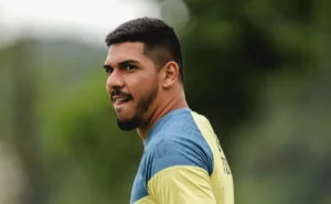 venda-de-gabriel-brazao-abre-caminho-para-volta-de-joao-paulo-no-santos