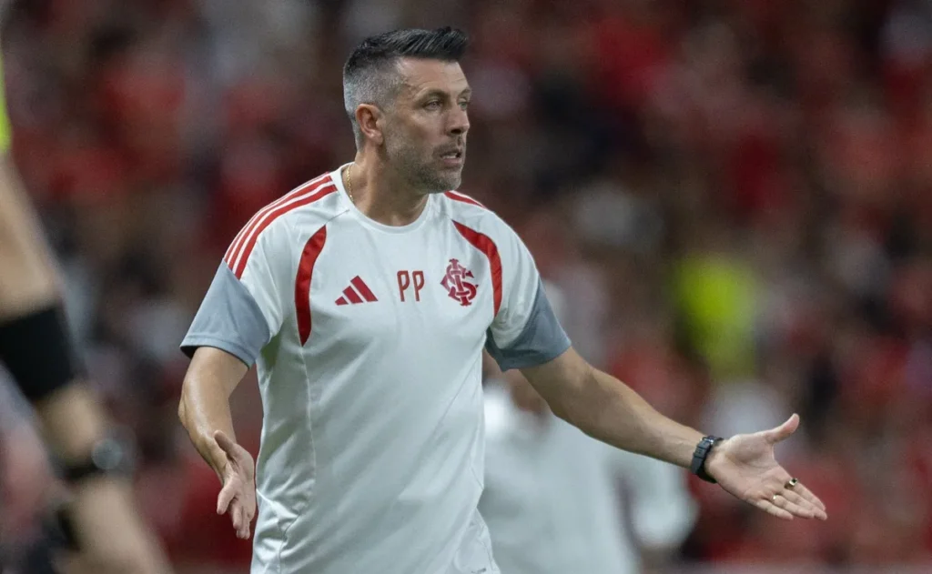 escalacao-do-internacional:-pezzolano-muda-o-time-titular-para-enfrentar-o-botafogo