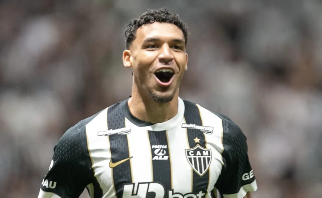 victor-hugo-projeta-atletico-mg-x-flamengo-na-arena-mrv-e-cita-emocao-por-reencontro