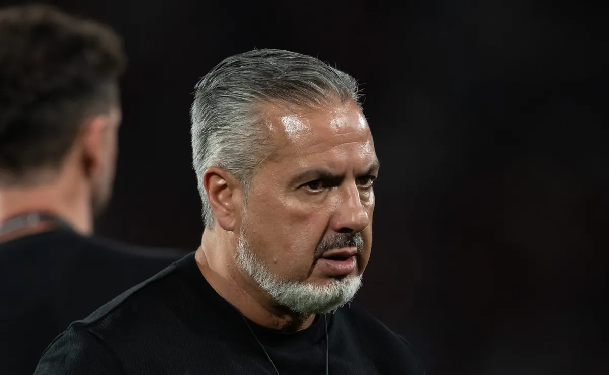 flamengo-ve-ryan-roberto-ser-oferecido-ao-palmeiras,-mas-sem-uma-negociacao-aberta