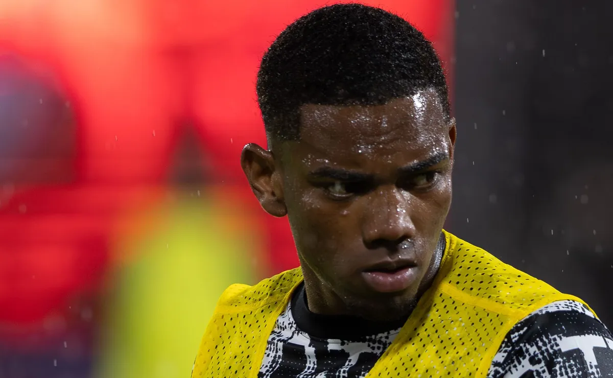 fernando-diniz-da-‘puxao-de-orelha’,-mas-corinthians-decide-nao-aplicar-nova-multa-a-andre