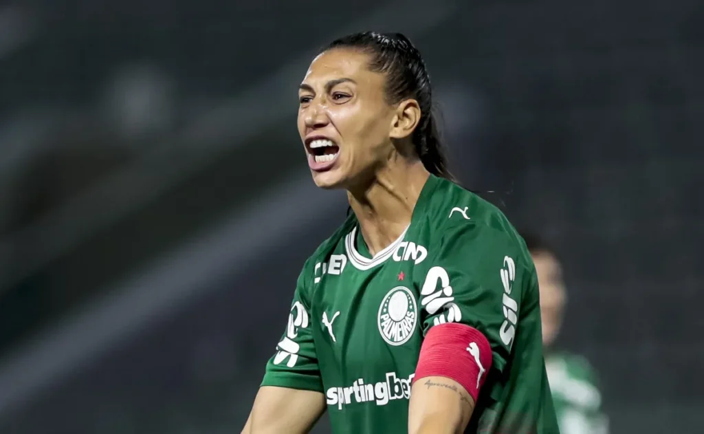 santos-desafia-palmeiras-e-tenta-evitar-“lei-da-ex”-em-classico-no-allianz