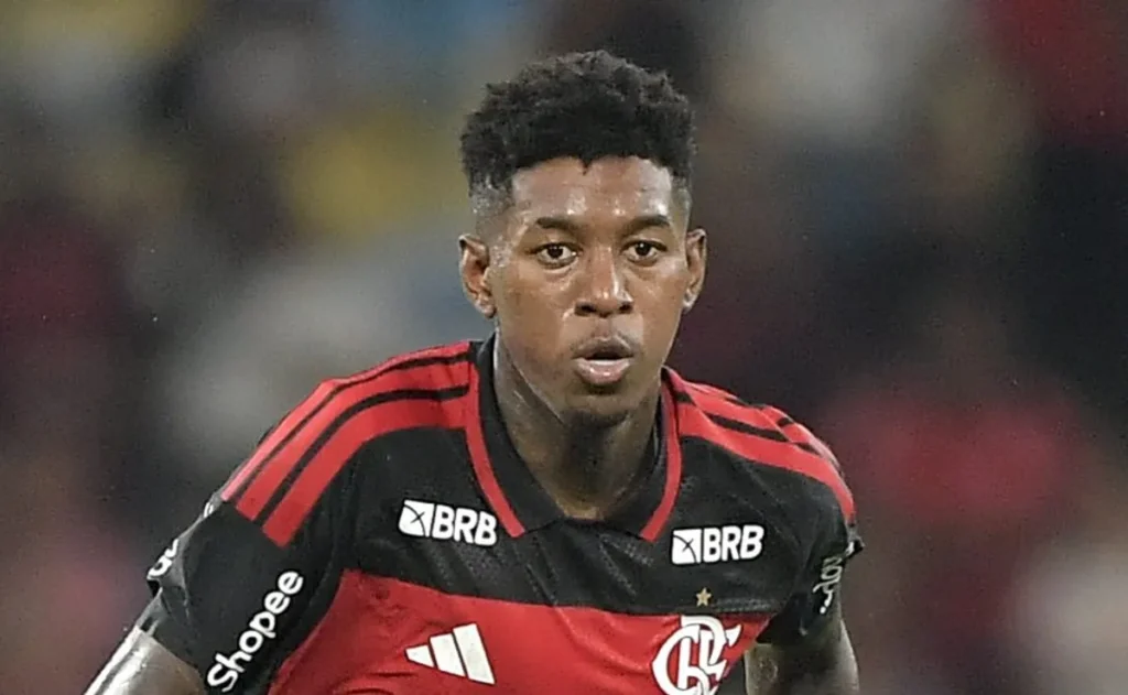 vitao-reaparece-apos-sumico-no-flamengo-e-leonardo-jardim-justifica