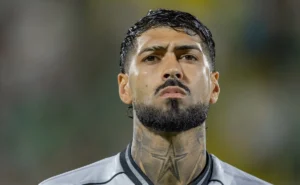 barboza-quebra-o-silencio-sobre-negociacao-com-o-palmeiras:-“nada-decidido-ainda”