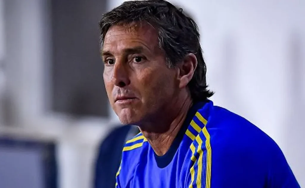 ubeda-se-revolta-com-arbitragem-apos-expulsao-contra-o-cruzeiro