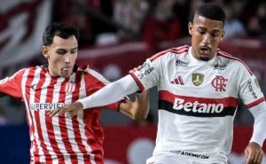 pc-oliveira-aponta-flamengo-prejudicado-contra-o-estudiantes-por-expulsoes-nao-assinaldadas