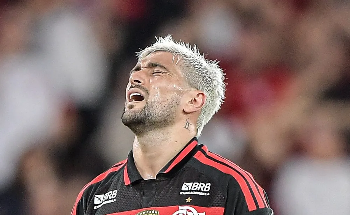 medico-do-flamengo-define-prazo-e-analisa-arrascaeta-na-copa-do-mundo