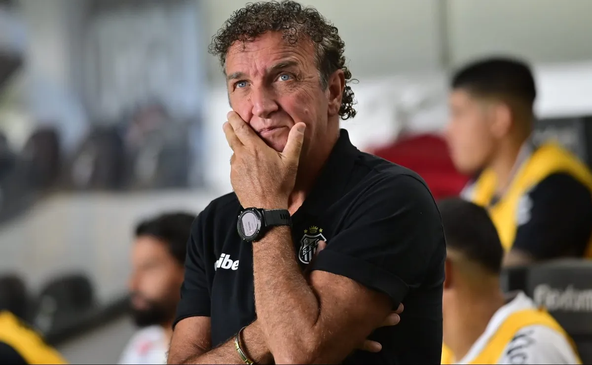 cuca-tem-duvida-no-santos-entre-igor-vinicius-e-mayke-para-enfrentar-o-palmeiras