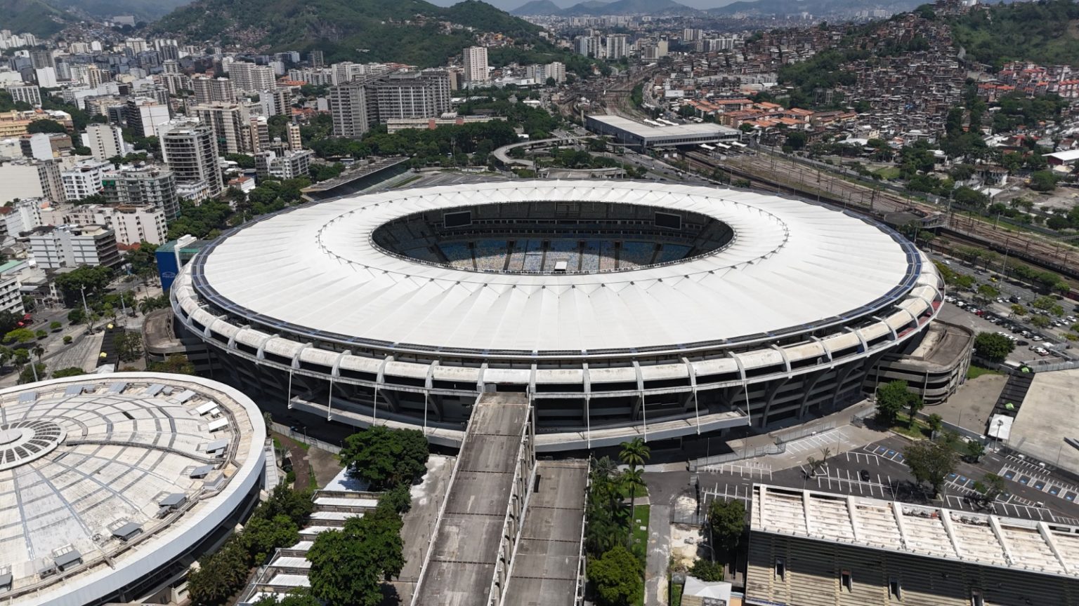 cet-rio-detalha-interdicoes-no-entorno-do-maracana-para-urubu-x-vasco