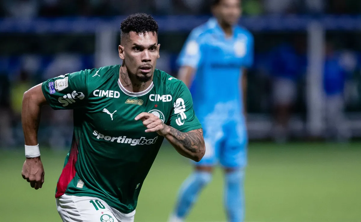 palmeiras-avalia-levar-paulinho-a-libertadores-apos-retorno-aos-gramados