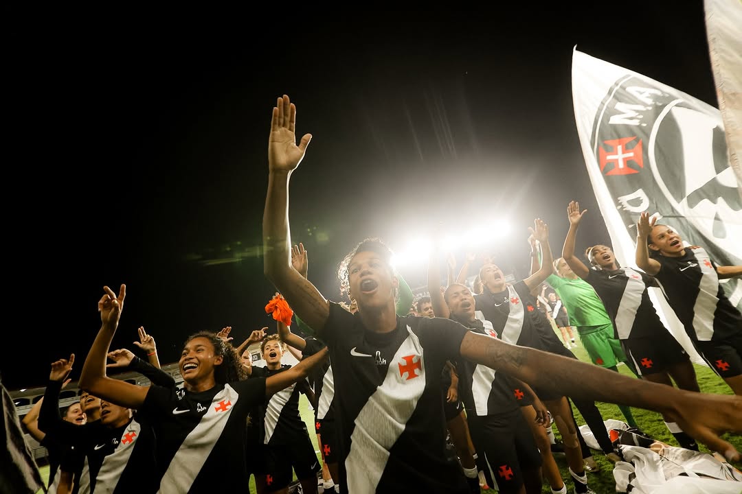 feminino:-vasco-agradece-apoio-de-torcedores-que-foram-a-sao-januario-no-ultimo-sabado