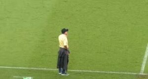 empurrao-de-barros-em-renato-gaucho-na-comemoracao-do-2o-gol-do-vasco-viraliza;-assista