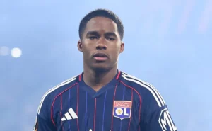 ex-palmeiras,-endrick-faz-lyon-“explodir”-em-audiencia-e-vencer-psg-e-ate-o-brasileirao