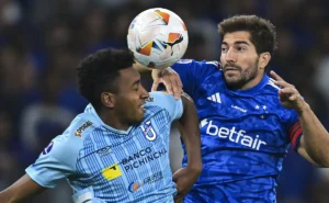universidad-catolica-x-cruzeiro:-onde-assistir-ao-vivo,-horario-e-escalacoes-do-jogo-desta-quarta