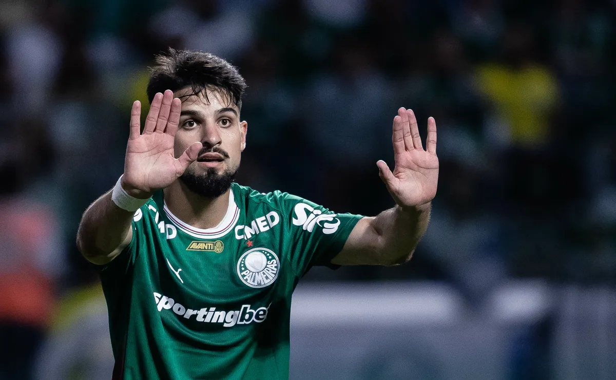abel-explica-gesto-com-flaco-lopez-e-bastidor-do-palmeiras-surpreende