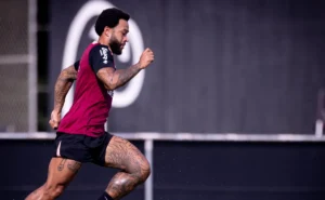 memphis-depay-deve-comecar-no-banco-contra-o-sao-paulo