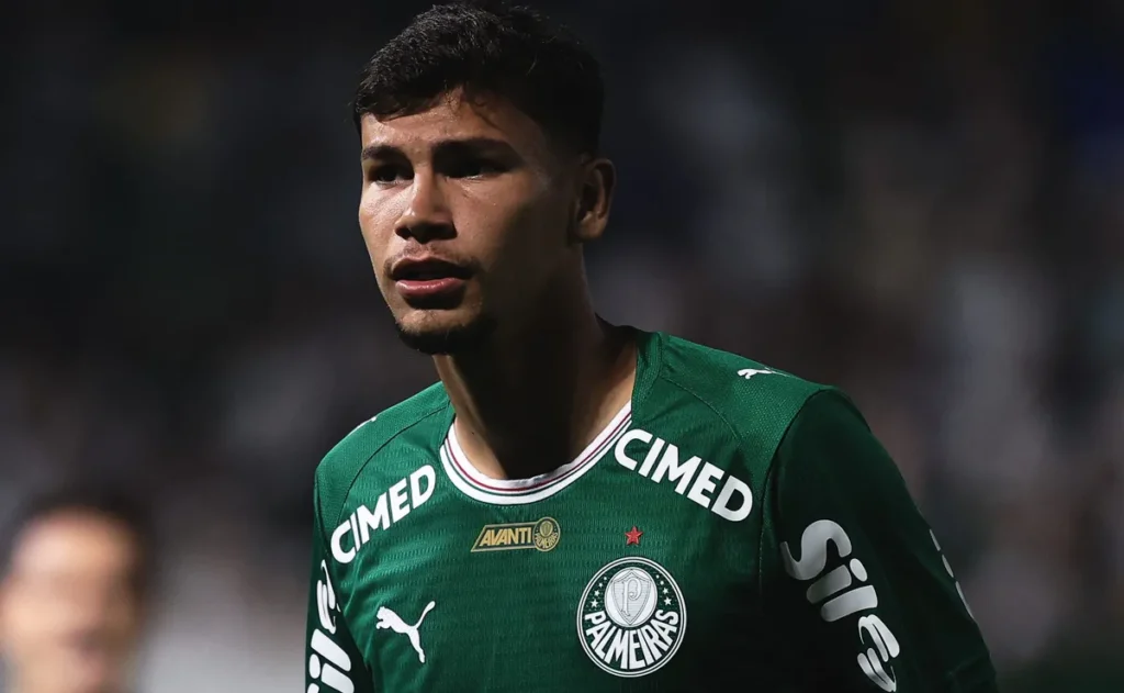 erick-bele-marca-1o-gol-no-profissional-e-chama-atencao-no-palmeiras
