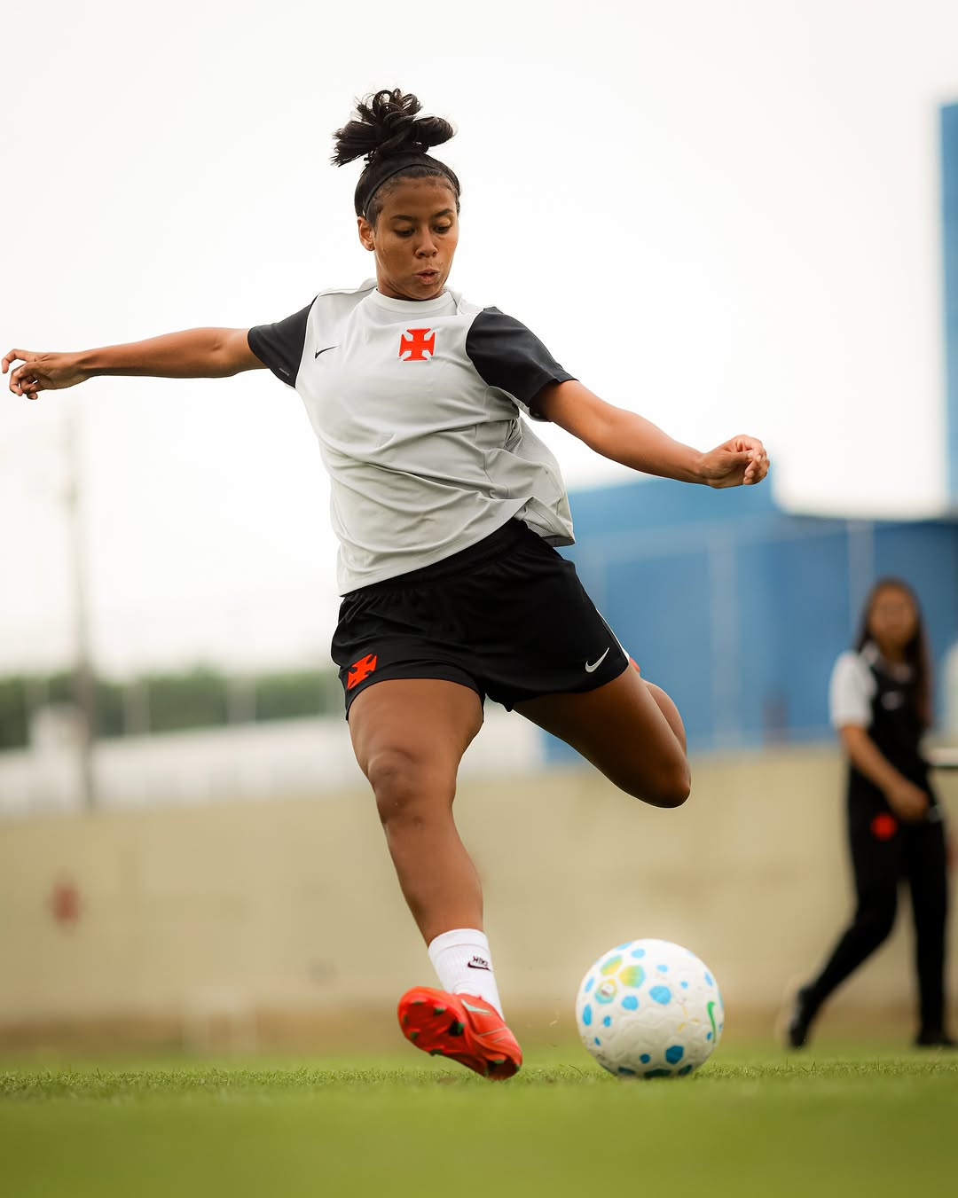feminino:-atletas-do-sub-20-integraram-as-atividades-do-elenco-profissional-nesta-semana