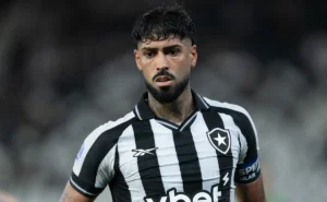botafogo-quer-postergar-saida-de-barboza-ao-palmeiras-e-clube-paulista-pressiona