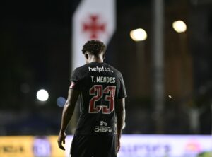 renato-gaucho-sofre-com-desfalques-para-escalar-o-time-contra-o-internacional