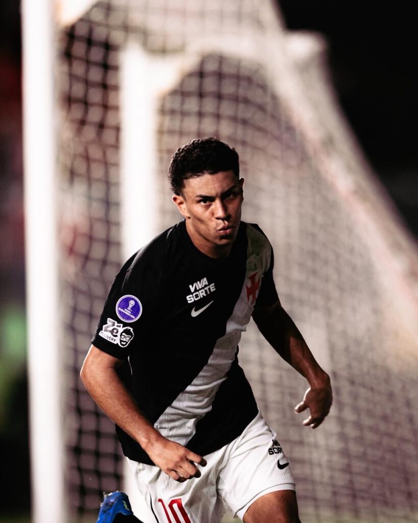 rojas:-‘emocionado-por-marcar-mais-um-gol-com-essa-camisa-tao-bonita’