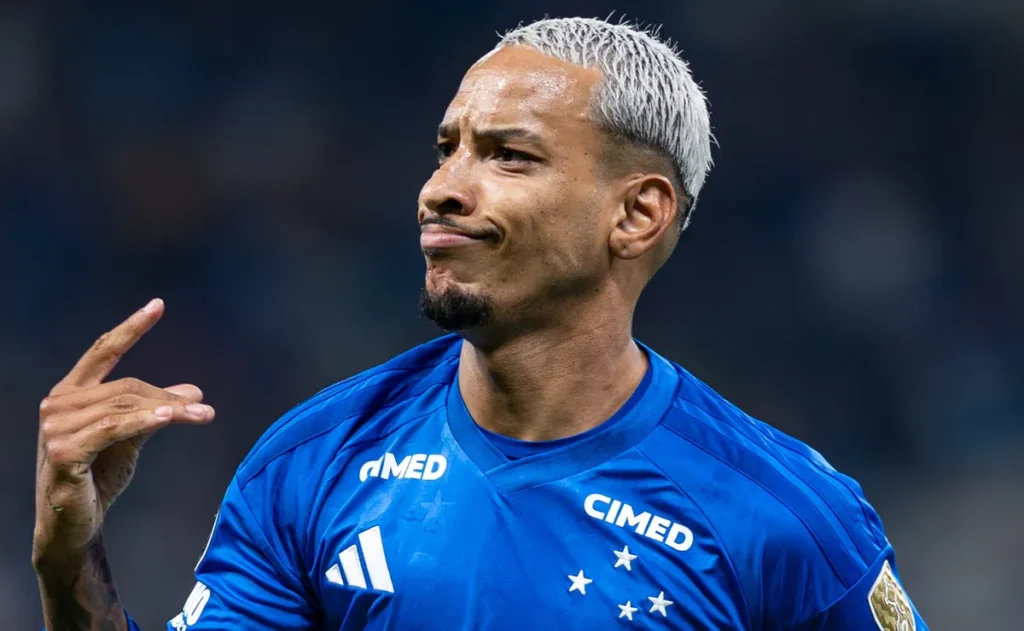 torcida-do-cruzeiro-provoca-neymar-sobre-matheus-pereira,-que-pode-ter-vaga-na-copa