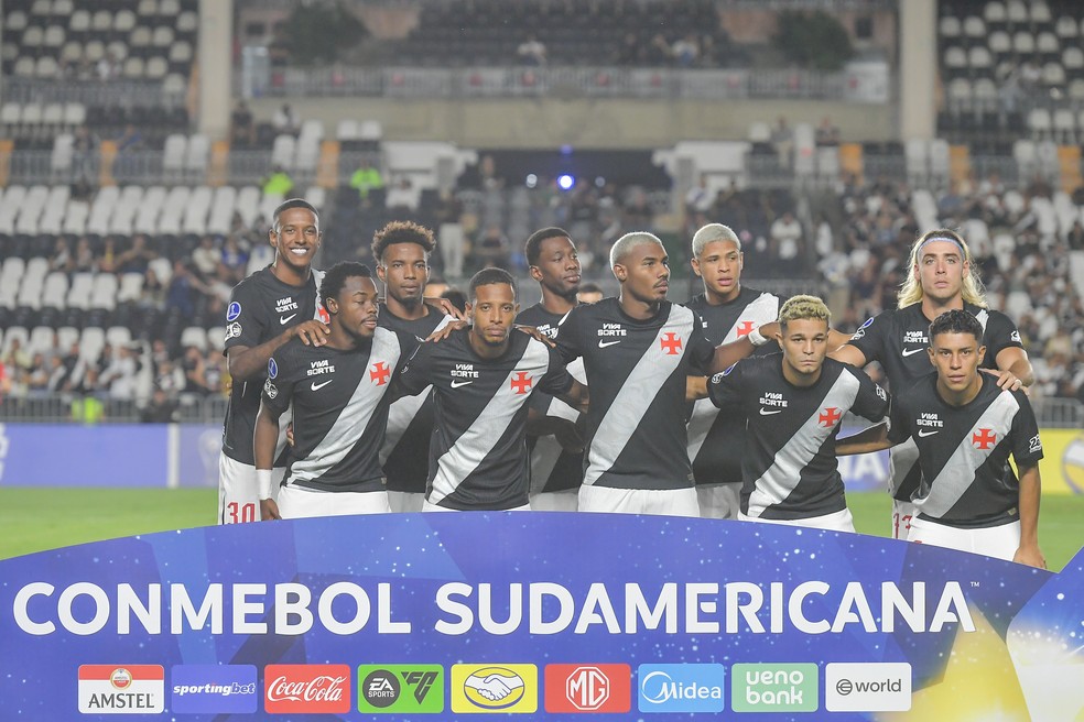 renato-gaucho-blinda-o-elenco-do-vasco-e-jogo-contra-o-atletico-mg-e-encarado-como-‘final’