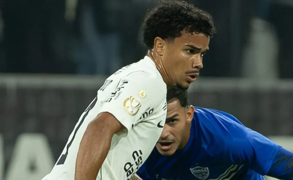 torcida-do-corinthians-elogia-kaio-cesar-durante-primeiro-tempo-contra-o-gremio-no-brasileirao