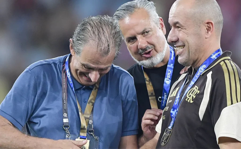 leonardo-jardim-admite-busca-pela-contratacao-de-uma-opcao-a-arrascaeta-no-flamengo