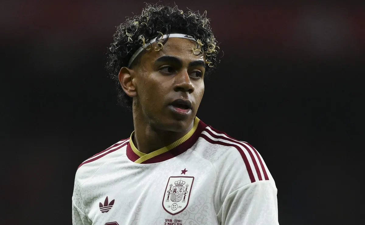 lamine-yamal-fica-sem-a-camisa-10-na-espanha-e-usara-a-19-na-copa-do-mundo