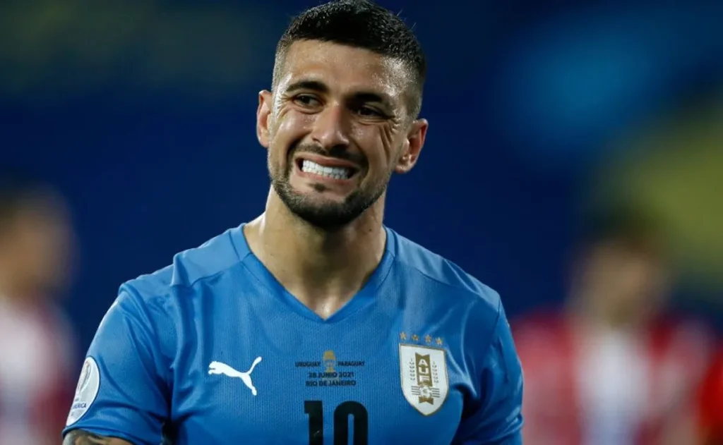 flamengo-reage-apos-lesao-de-arrascaeta-e-expoe-responsabilidade-do-uruguai