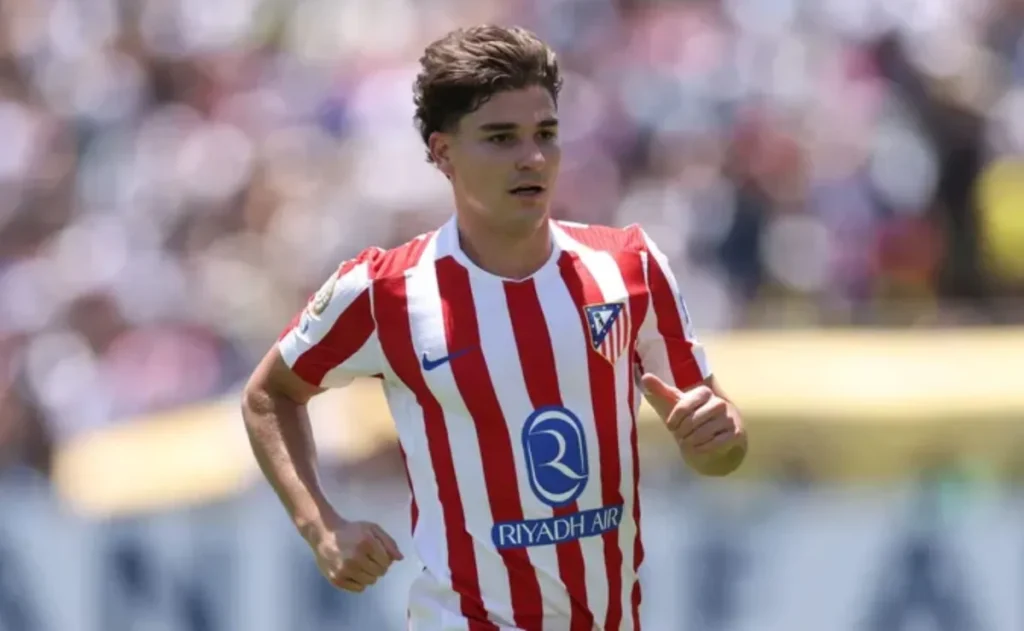 argentina-liga-sinal-de-alerta-e-julian-alvarez-passa-por-tratamento-intensivo