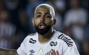 gabigol-mira-centesimo-gol-pelo-santos-apos-a-copa-do-mundo-e-marca-dos-tempos-de-flamengo