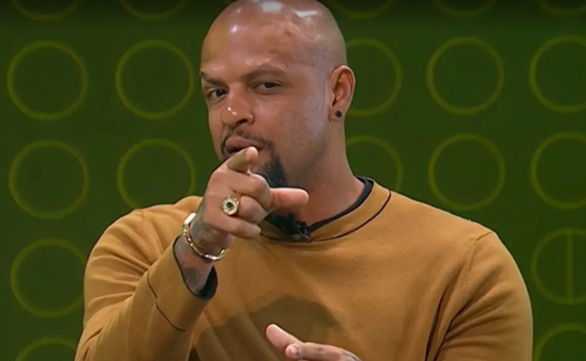 felipe-melo-cobra-vini-jr-antes-da-copa-por-desempenho-na-selecao-brasileira