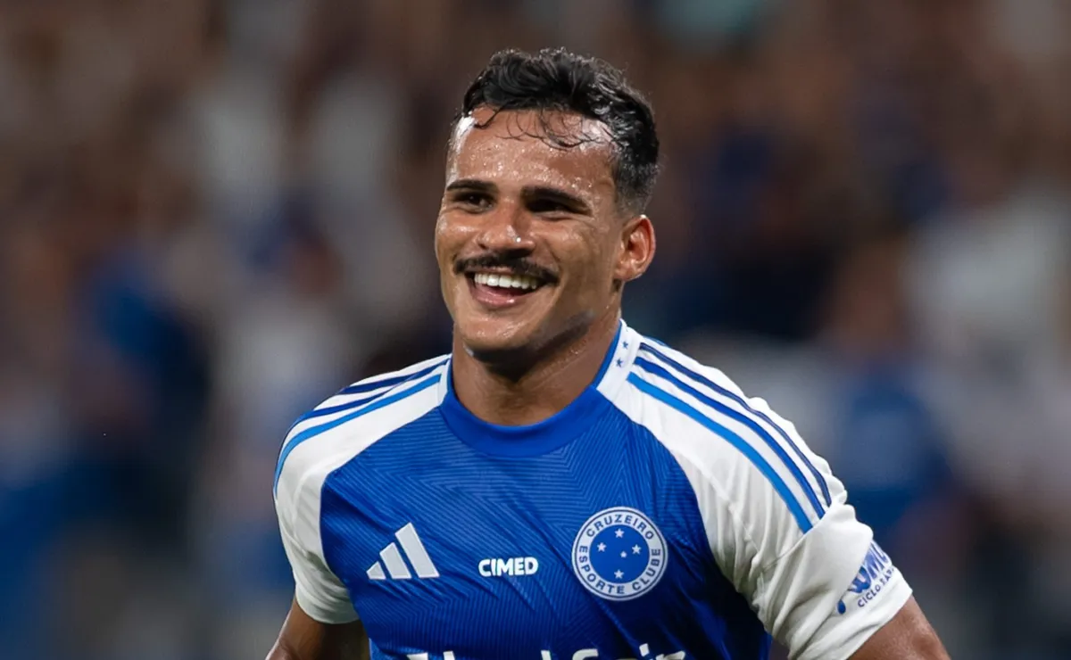 betis-quer-avancar-por-kaiki,-do-cruzeiro,-mas-aguarda-saidas-do-elenco-para-oficializar-proposta
