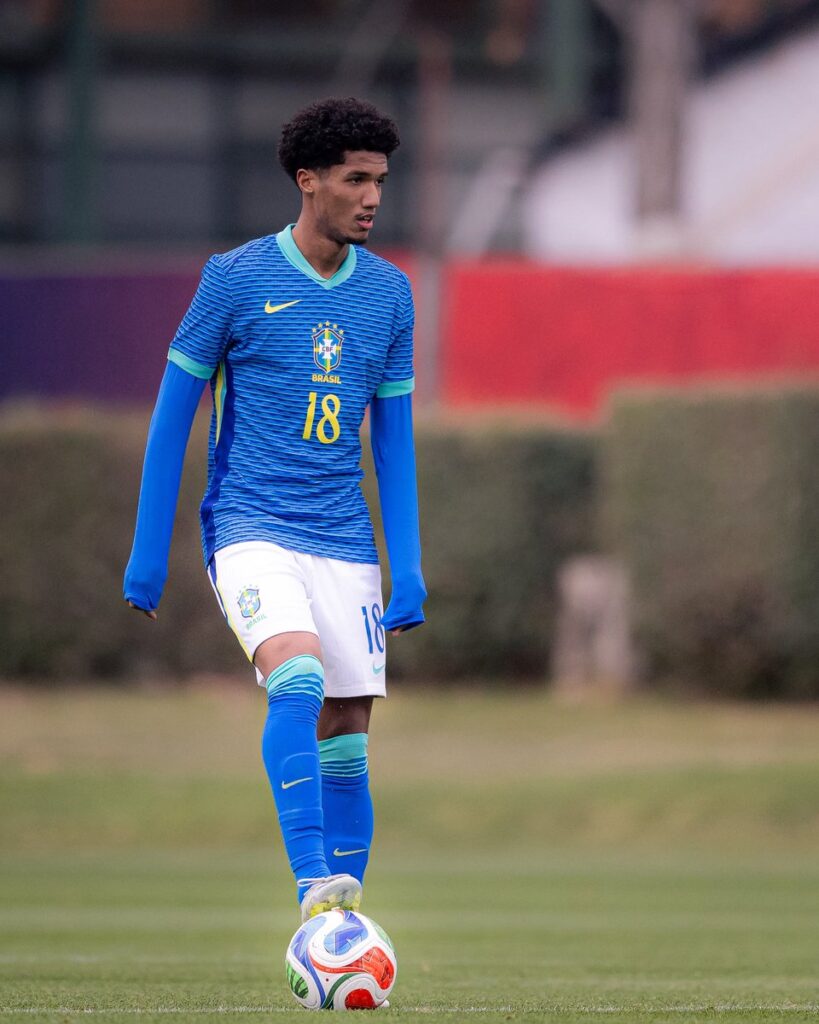vasco-exalta-ramon-rique-e-bruno-andre,-que-jogaram-pela-selecao-brasileira-sub-20-contra-o-chile