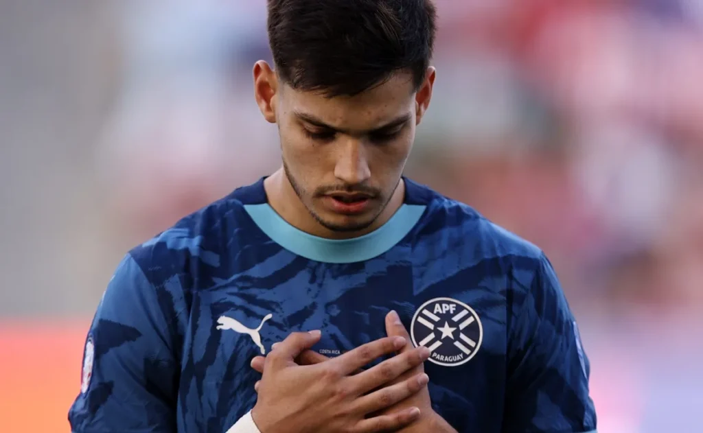 bobadilla-treina-sem-restricoes-no-paraguai-e-nao-preocupa-para-a-copa-do-mundo