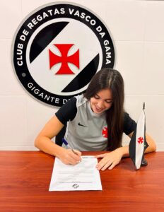 feminino:-vasco-acerta-com-a-atacante-yasmin,-ex-gremio