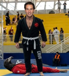 veja-meme-de-marcos-lamacchia-vencendo-urubu-em-luta-de-jiu-jitsu