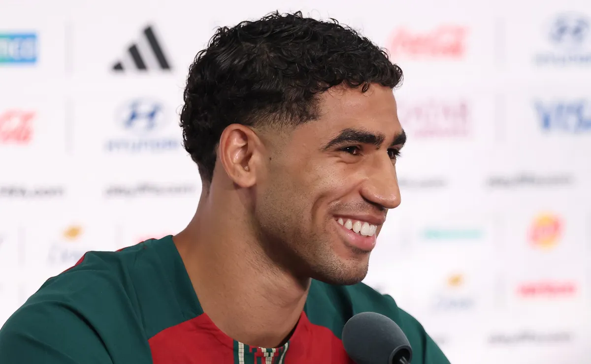 hakimi,-estrela-da-selecao-de-marrocos,-admite-orgulhosamente-que-sao-chamados-de-‘brasil-africano’