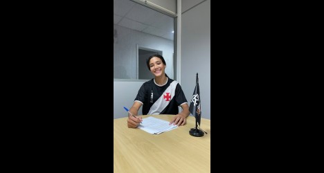 natacao:-milena-ferrari-se-torna-a-1a-nadadora-assinar-contrato-com-o-vasco