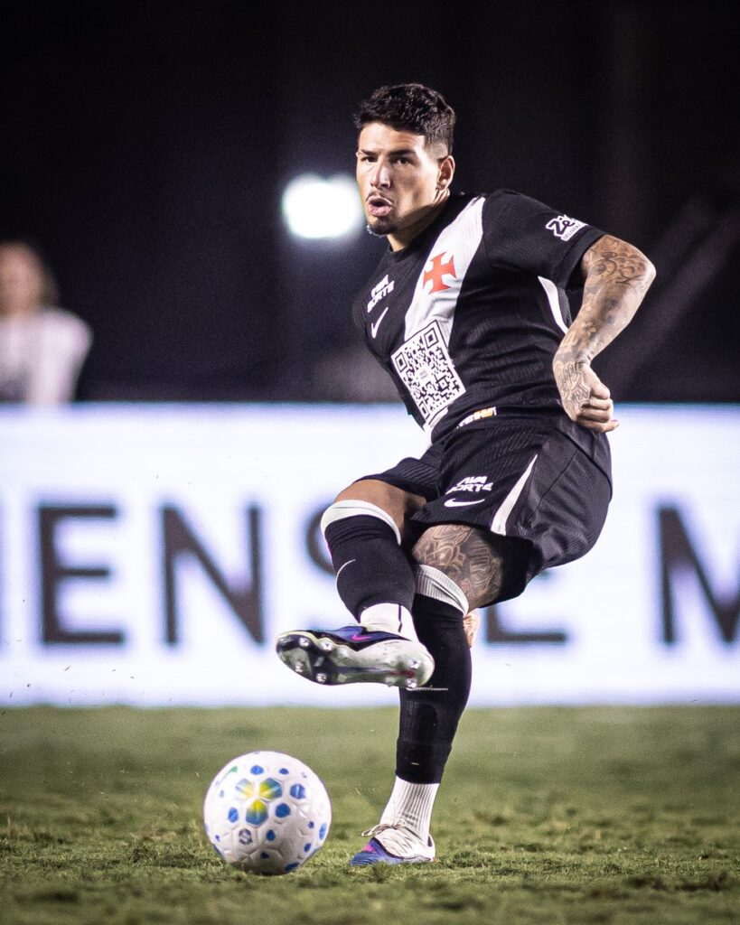 entenda-a-busca-do-vasco-por-reforcos-para-a-defesa