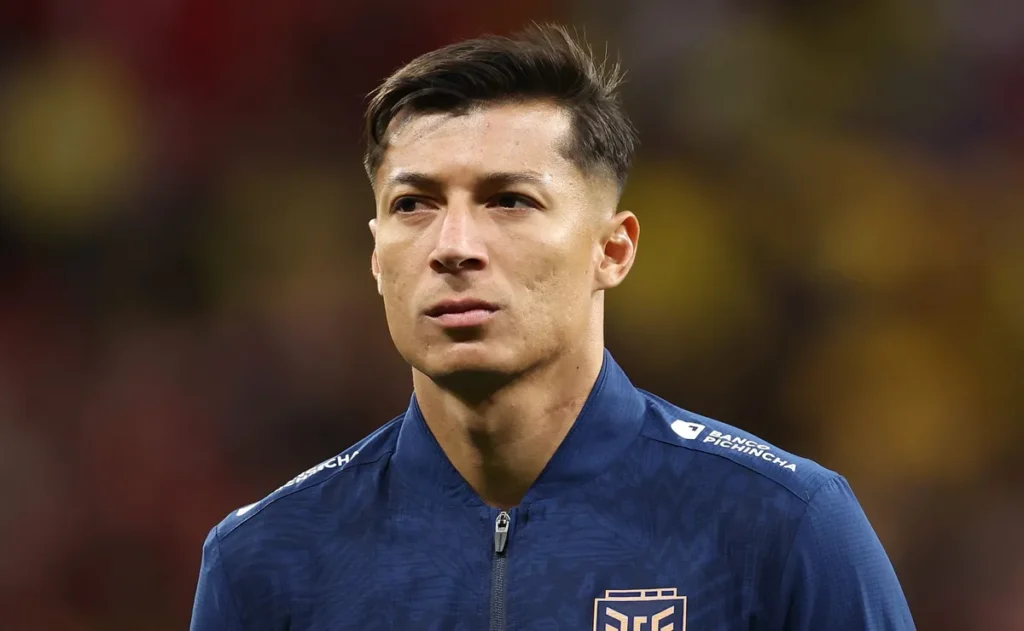 equador-estreia-na-copa-do-mundo-com-alan-franco-entre-os-titulares,-enquanto-minda-e-duvida