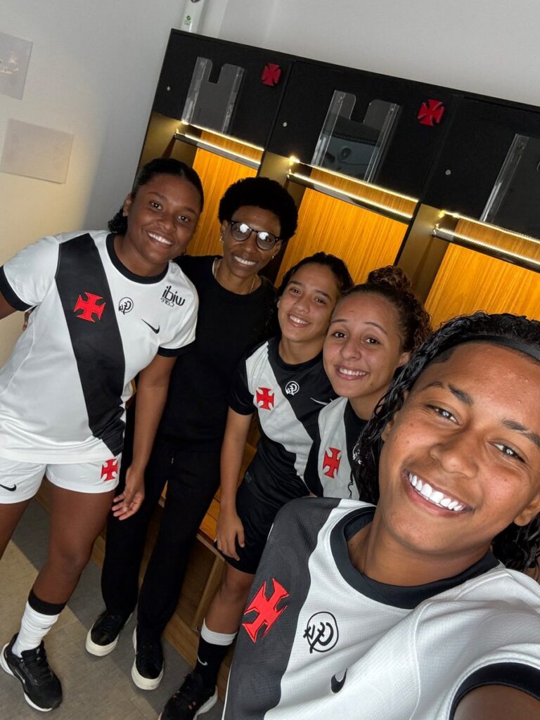 feminino:-pretinha-participou-de-gravacao-nesta-5a-feira-com-crias-da-colina;-veja-foto